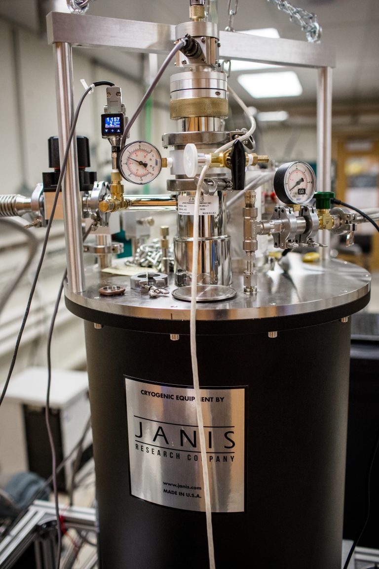 Spintronics Afm Device Spintronic Material and Device Group - Equipment
